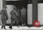 Standbild USA Soldaten Thionville Frankreich, 1945, aus Sekunde 55 historischem Filmmaterial Videoclip 65675062326