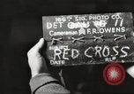 Immagine di Il francese operatori della Croce Rossa Thionville Francia, 1945, secondo 5 filmato di repertorio 65675062327