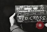 Immagine di Il francese operatori della Croce Rossa Thionville Francia, 1945, secondo 8 filmato di repertorio 65675062327