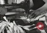 Immagine di Il francese operatori della Croce Rossa Thionville Francia, 1945, secondo 46 filmato di repertorio 65675062327
