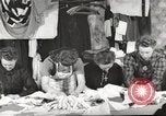 Immagine di Il francese operatori della Croce Rossa Thionville Francia, 1945, secondo 59 filmato di repertorio 65675062327