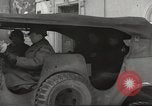 Standbild USA Offiziere Thionville Frankreich, 1945, aus Sekunde 9 historischem Filmmaterial Videoclip 65675062328