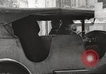 Standbild USA Offiziere Thionville Frankreich, 1945, aus Sekunde 39 historischem Filmmaterial Videoclip 65675062328