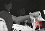 Standbild USA Offiziere Thionville Frankreich, 1945, aus Sekunde 50 historischem Filmmaterial Videoclip 65675062328