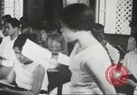 Immagine di Civili e studenti filippini Filippine, 1940, secondo 45 filmato di repertorio 65675062334