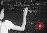 Immagine di Civili e studenti filippini Filippine, 1940, secondo 56 filmato di repertorio 65675062334