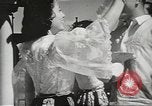 Image les femmes philippines Philippines, 1940, de la seconde 16 séquences d'archives historiques vidéo 65675062337