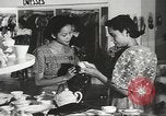 Image les femmes philippines Philippines, 1940, de la seconde 22 séquences d'archives historiques vidéo 65675062337