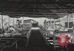 Standbild amerikanischen Kriegsgefangenen Philippinen, 1945, aus Sekunde 11 historischem Filmmaterial Videoclip 65675062342
