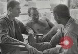 Standbild amerikanischen Kriegsgefangenen Philippinen, 1945, aus Sekunde 23 historischem Filmmaterial Videoclip 65675062342
