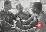 Standbild amerikanischen Kriegsgefangenen Philippinen, 1945, aus Sekunde 27 historischem Filmmaterial Videoclip 65675062342