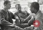 Standbild amerikanischen Kriegsgefangenen Philippinen, 1945, aus Sekunde 38 historischem Filmmaterial Videoclip 65675062342