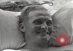 Standbild amerikanischen Kriegsgefangenen Philippinen, 1945, aus Sekunde 14 historischem Filmmaterial Videoclip 65675062343