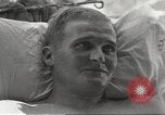 Standbild amerikanischen Kriegsgefangenen Philippinen, 1945, aus Sekunde 49 historischem Filmmaterial Videoclip 65675062343