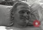 Standbild amerikanischen Kriegsgefangenen Philippinen, 1945, aus Sekunde 54 historischem Filmmaterial Videoclip 65675062343