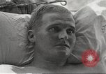 Standbild amerikanischen Kriegsgefangenen Philippinen, 1945, aus Sekunde 61 historischem Filmmaterial Videoclip 65675062343