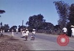 Immagine di Civili filippini Manila Filippine, 1945, secondo 4 filmato di repertorio 65675062349