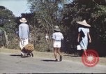 Immagine di Civili filippini Manila Filippine, 1945, secondo 36 filmato di repertorio 65675062349