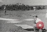 Standbild japanische Soldaten Bataan Luzon Philippinen, 1942, aus Sekunde 6 historischem Filmmaterial Videoclip 65675062366