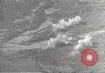 Standbild japanische Soldaten Bataan Luzon Philippinen, 1942, aus Sekunde 55 historischem Filmmaterial Videoclip 65675062366