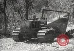 Standbild Amerikanische Rüstungsgüter die durch japanische in Philippinen Philippinen, 1942, aus Sekunde 5 historischem Filmmaterial Videoclip 65675062378