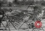 Standbild Amerikanische Rüstungsgüter die durch japanische in Philippinen Philippinen, 1942, aus Sekunde 38 historischem Filmmaterial Videoclip 65675062378