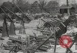 Standbild Amerikanische Rüstungsgüter die durch japanische in Philippinen Philippinen, 1942, aus Sekunde 42 historischem Filmmaterial Videoclip 65675062378