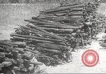 Standbild Amerikanische Rüstungsgüter die durch japanische in Philippinen Philippinen, 1942, aus Sekunde 52 historischem Filmmaterial Videoclip 65675062378