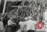 Standbild Feier japanischer Soldaten Philippinen, 1942, aus Sekunde 32 historischem Filmmaterial Videoclip 65675062392