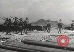 Standbild Feier japanischer Soldaten Philippinen, 1942, aus Sekunde 36 historischem Filmmaterial Videoclip 65675062392