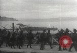 Standbild Feier japanischer Soldaten Philippinen, 1942, aus Sekunde 40 historischem Filmmaterial Videoclip 65675062392