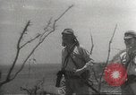 Standbild Feier japanischer Soldaten Philippinen, 1942, aus Sekunde 46 historischem Filmmaterial Videoclip 65675062392