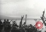 Standbild Feier japanischer Soldaten Philippinen, 1942, aus Sekunde 56 historischem Filmmaterial Videoclip 65675062392