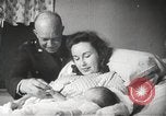 Immagine di Generale Dwight Eisenhower D Europa, 1951, secondo 21 filmato di repertorio 65675062424