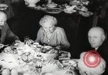 Immagine di Generale Dwight Eisenhower D Europa, 1951, secondo 54 filmato di repertorio 65675062424