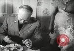 Immagine di Generale Dwight Eisenhower D Europa, 1951, secondo 58 filmato di repertorio 65675062424