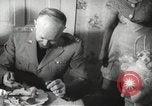 Immagine di Generale Dwight Eisenhower D Europa, 1951, secondo 59 filmato di repertorio 65675062424