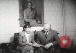 Immagine di Generale Dwight Eisenhower D New York United States USA, 1951, secondo 19 filmato di repertorio 65675062426