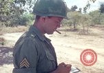 Immagine di 101ª Divisione aviotrasportata Il Vietnam, 1965, secondo 18 filmato di repertorio 65675062447