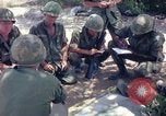 Immagine di 101ª Divisione aviotrasportata Il Vietnam, 1965, secondo 22 filmato di repertorio 65675062447