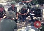 Immagine di 101ª Divisione aviotrasportata Il Vietnam, 1965, secondo 25 filmato di repertorio 65675062447