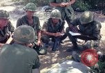 Immagine di 101ª Divisione aviotrasportata Il Vietnam, 1965, secondo 27 filmato di repertorio 65675062447