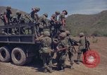 Standbild 101st Airborne Division Vietnam, 1965, aus Sekunde 19 historischem Filmmaterial Videoclip 65675062449