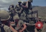 Standbild 101st Airborne Division Vietnam, 1965, aus Sekunde 24 historischem Filmmaterial Videoclip 65675062449