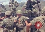 Standbild 101st Airborne Division Vietnam, 1965, aus Sekunde 30 historischem Filmmaterial Videoclip 65675062449