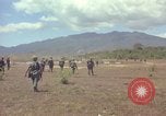 Standbild 101st Airborne Division Vietnam, 1965, aus Sekunde 37 historischem Filmmaterial Videoclip 65675062449