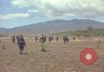Standbild 101st Airborne Division Vietnam, 1965, aus Sekunde 42 historischem Filmmaterial Videoclip 65675062449