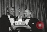 Immagine di I proprietari del teatro convenzione New York United States USA, 1963, secondo 29 filmato di repertorio 65675062494