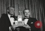 Immagine di I proprietari del teatro convenzione New York United States USA, 1963, secondo 31 filmato di repertorio 65675062494