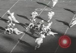Standbild Fußballspiel Chicago Illinois USA, 1963, aus Sekunde 25 historischem Filmmaterial Videoclip 65675062496
